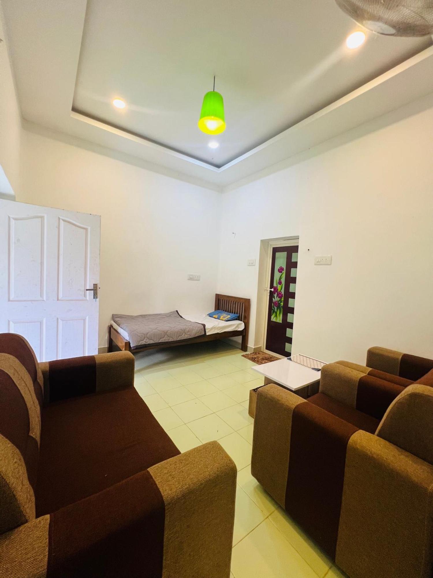 7Fort Homestay Athirappilly Zewnętrze zdjęcie